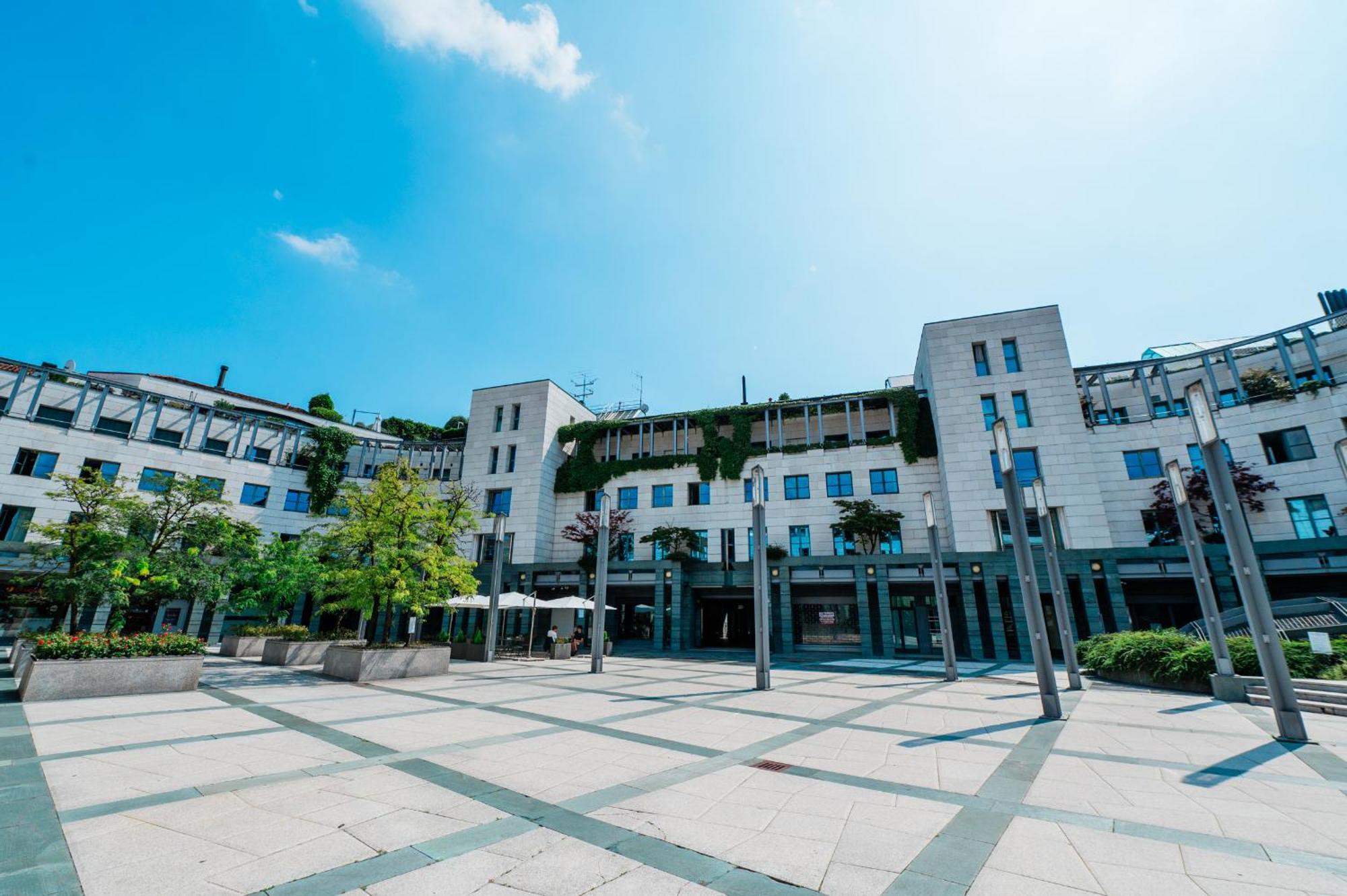 P&P Luxury Apartment Bergamo Bagian luar foto